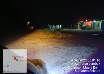 Diduga APH Tutup Mata, Truk CPO ‘Kencing’ Di Gudang Ilegal Di Kecamatan Lembak Kabupaten Muara Enim